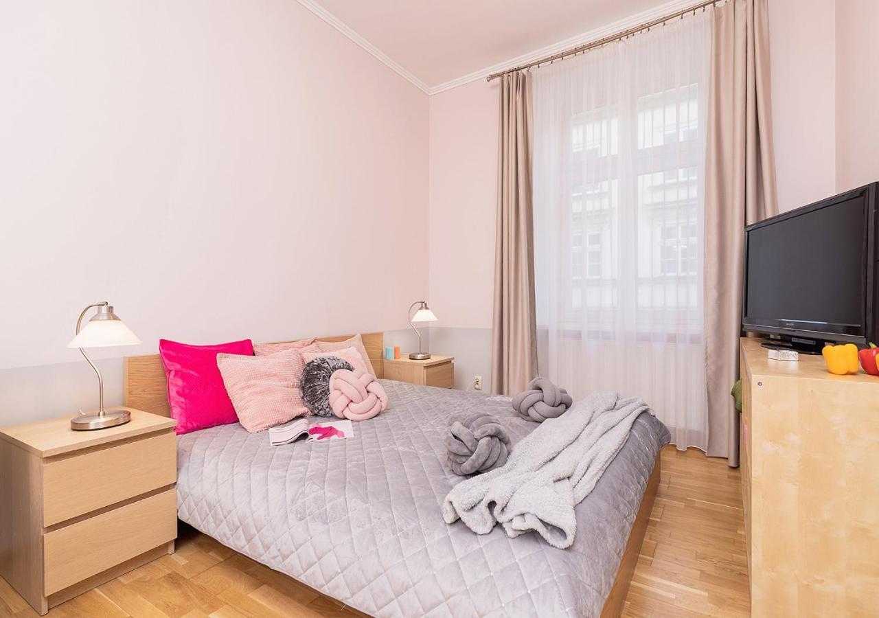 Around Market Square Apartments Krakow Bilik gambar