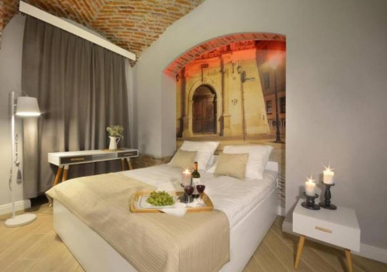 Around Market Square Apartments Krakow Bilik gambar