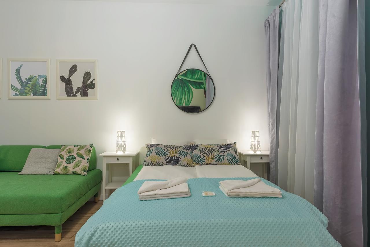 Around Market Square Apartments Krakow Luaran gambar
